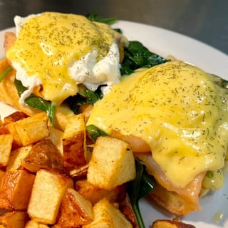Smoked Salmon & Spinach Benedict